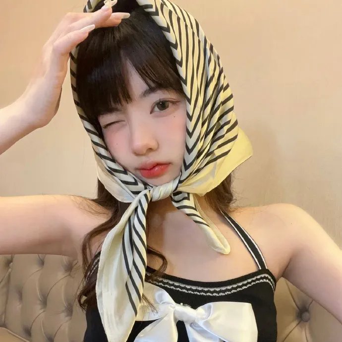 高架桥上的涂鸦